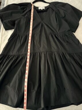ALC Black Tiered V-Neck Short Sleeve Dress